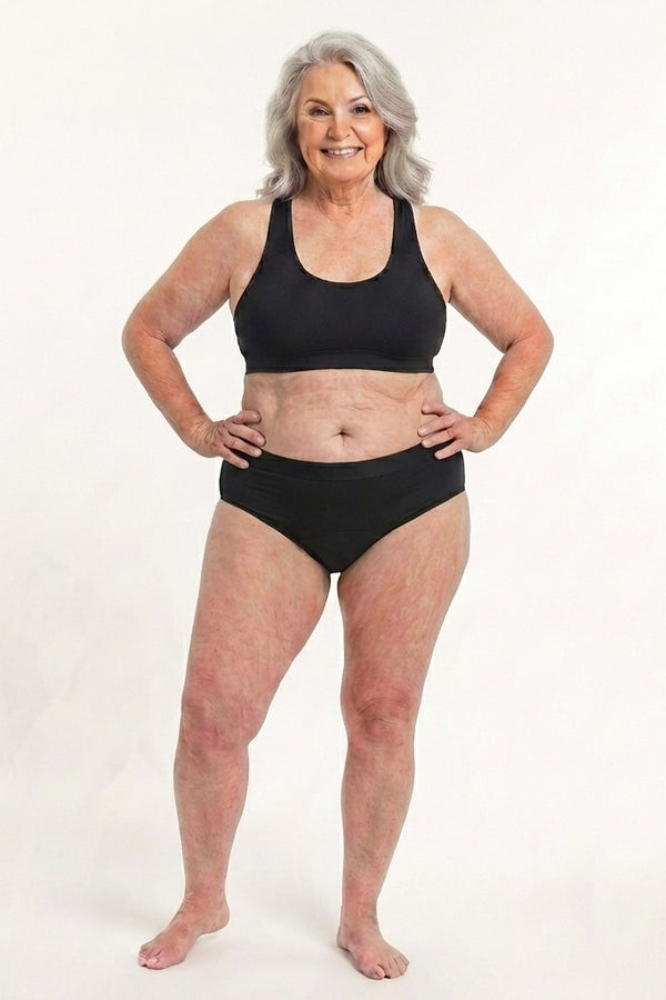 444 Studios Elva inkontinens-trusser på model, mid rise, 90 ml, sort, forfra